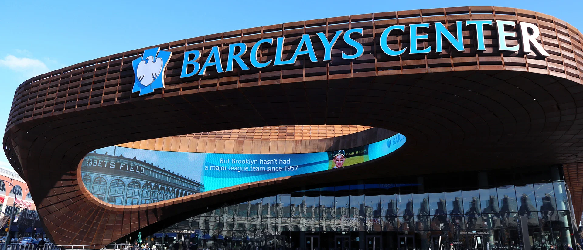eat around barclays center